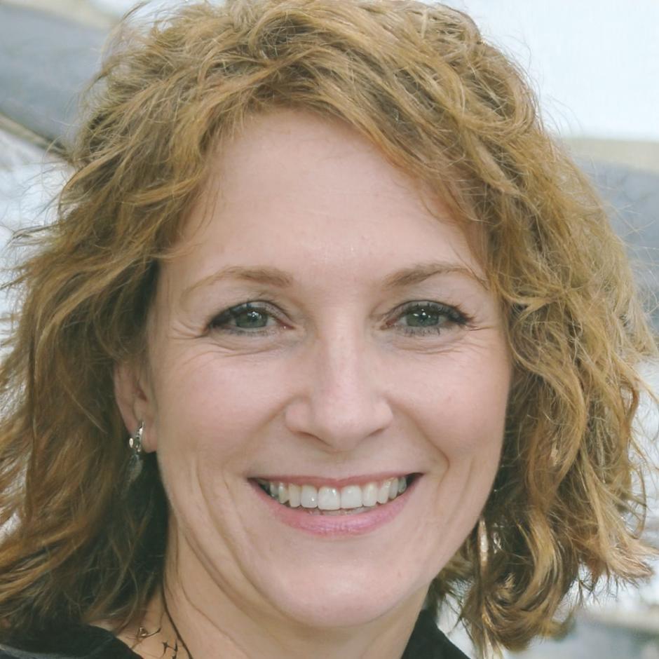 Esperanza Ruiz-Mateos, Directora de Estrategia Financiera